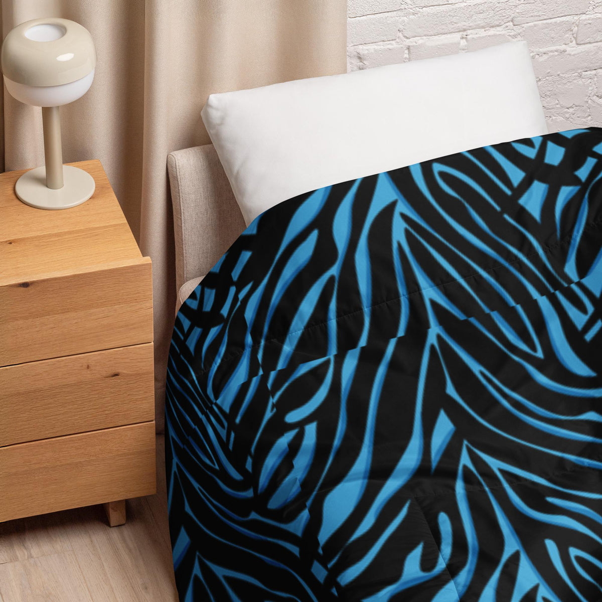 Blue Abstract Comforter – King & Queen Size | Modern Soft Bedding