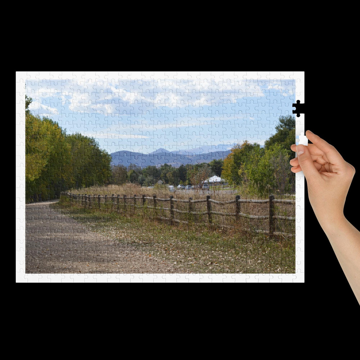 500 Piece Jigsaw Puzzle – Scenic Landscape in Tin Box
